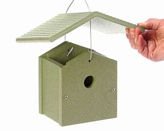 Alternative view of Green Solutions Wren House