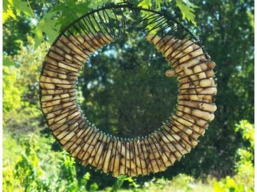 Whole Peanut Wreath Black